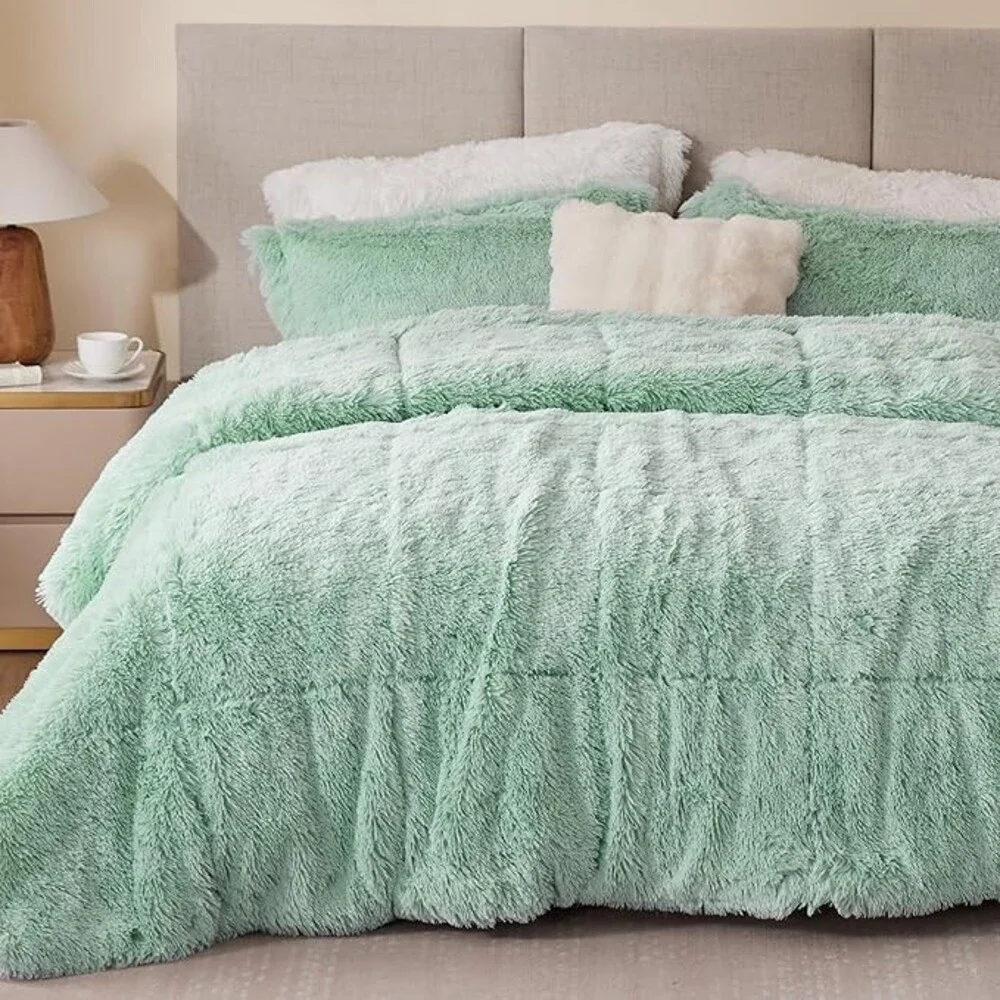 Intelligent Design Malea Shaggy Comforter Set Full/Queen Aqua Faux Fur BED78
